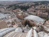 Kuppelblick über den Petersplatz