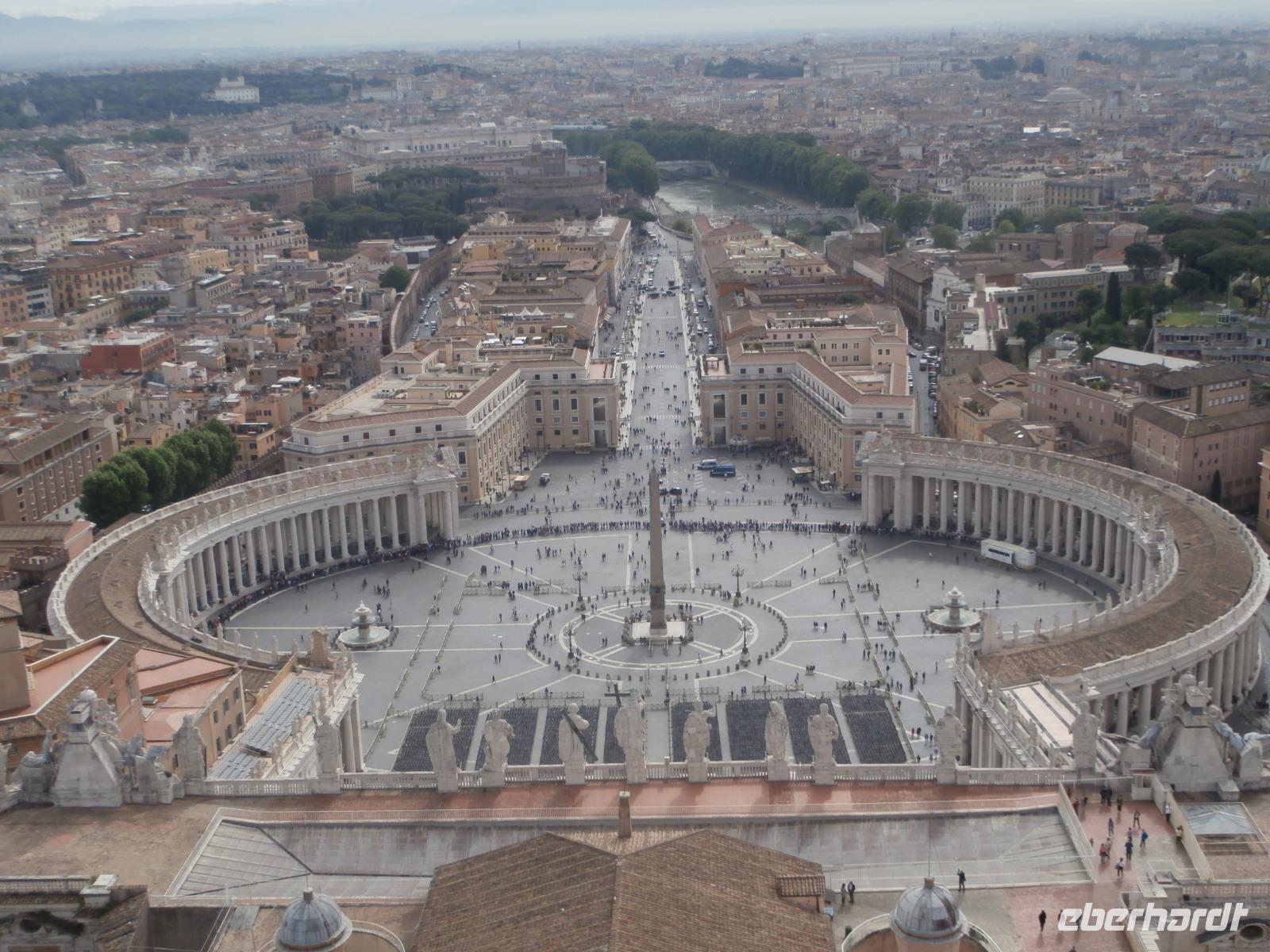 Kuppelblick über den Petersplatz