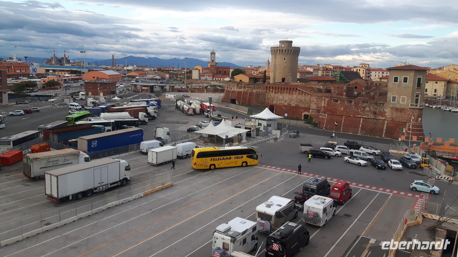 Hafen von Livorno (Einschiffung)