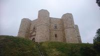 Castell del Monte von außen