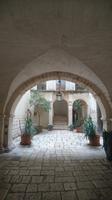 Schöner Innenhof in der Altstadt von Bari