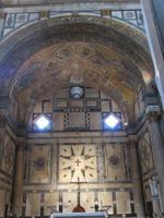 Hauptaltar im Baptisterium