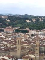 Blick von der Domkuppel hinauf zu San Miniato al Monte