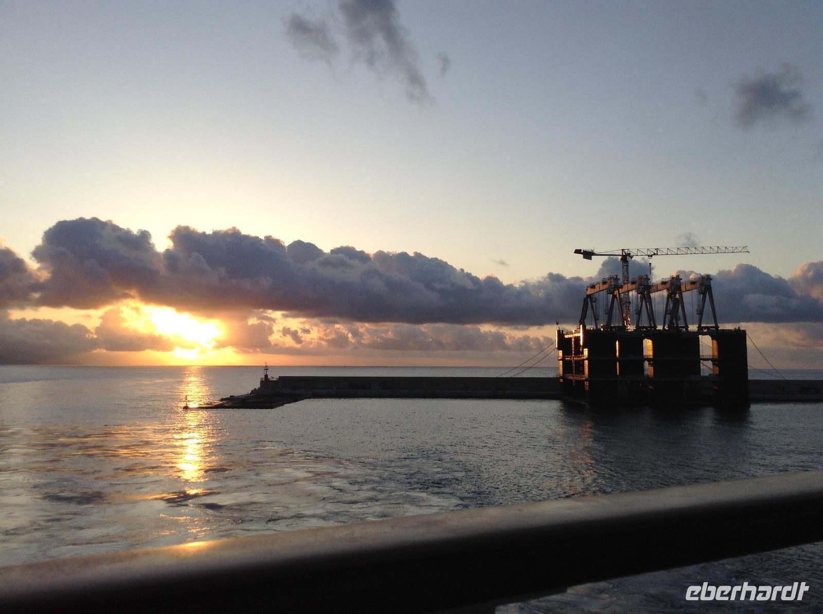 Sonnenaufgang vor Savona