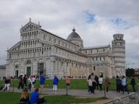 Dom Santa Maria Assunta und der Schiefe Turm von Pisa auf dem Platz der Wunder
