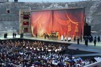 Erstes Bild La Traviata