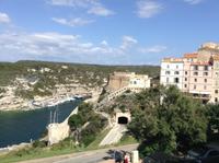 Blick auf die Hafeneinfahrt von Bonifacio