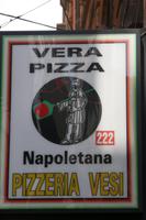 Zeichen für echte Pizza von Neapel und gutes Lokal