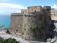 DSCN4445  aragonische Burg Pizzo