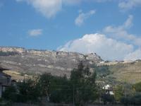 DSCN4642 Blick hinauf zur Stadt Gerace