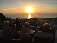 142 Wenn bei Capri die rote Sonne im Meer versinkt - Abschlussabendessen in Anacapri