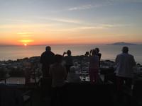 152 Wenn bei Capri die rote Sonne im Meer versinkt - Abschlussabendessen in Anacapri