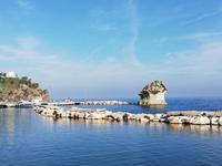 Inselrundfahrt, Stopp in Lacco Ameno