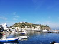 Inselrundfahrt, Stopp in Lacco Ameno