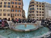 Vor der Spanischen Treppe.