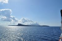 Fähre im Golf von Neapel - Blick auf die Insel Procida und Insel Ischia (Hintergrund)