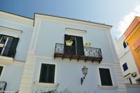 Impressionen aus Ischia - Farbenspiel der Fassaden in Forio