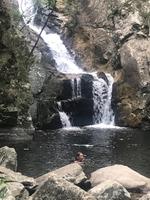 Mutige Wanderführerin