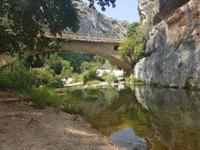 Brücke ueber den Anapo-Fluss