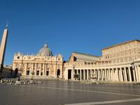 Vatikan - Petersplatz und Petersdom