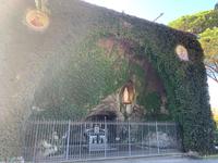 in den Vatikanischen Gärten - Grotte von Lourdes