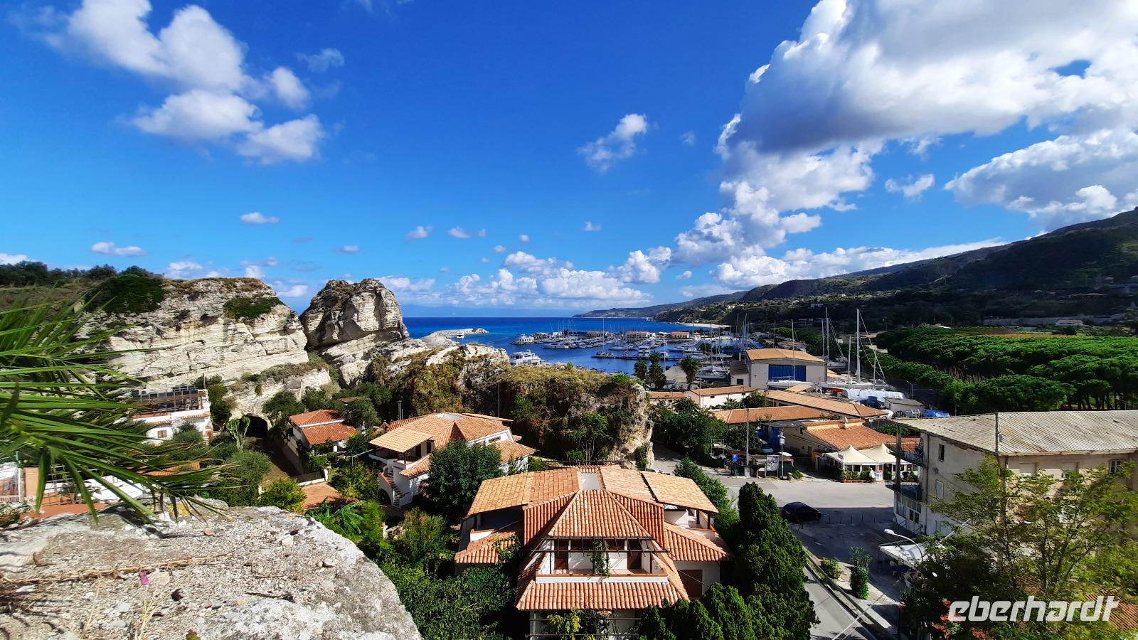 Rundreise Süd-Italien - Hafen in Tropea