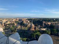 Blick auf Kolosseum, Palatin und Forum Romanum