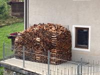Holz reicht mindestens für einen Winter