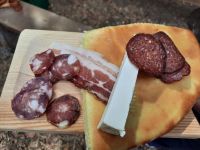 Hirtenessen im Inselinneren bei Orgosolo