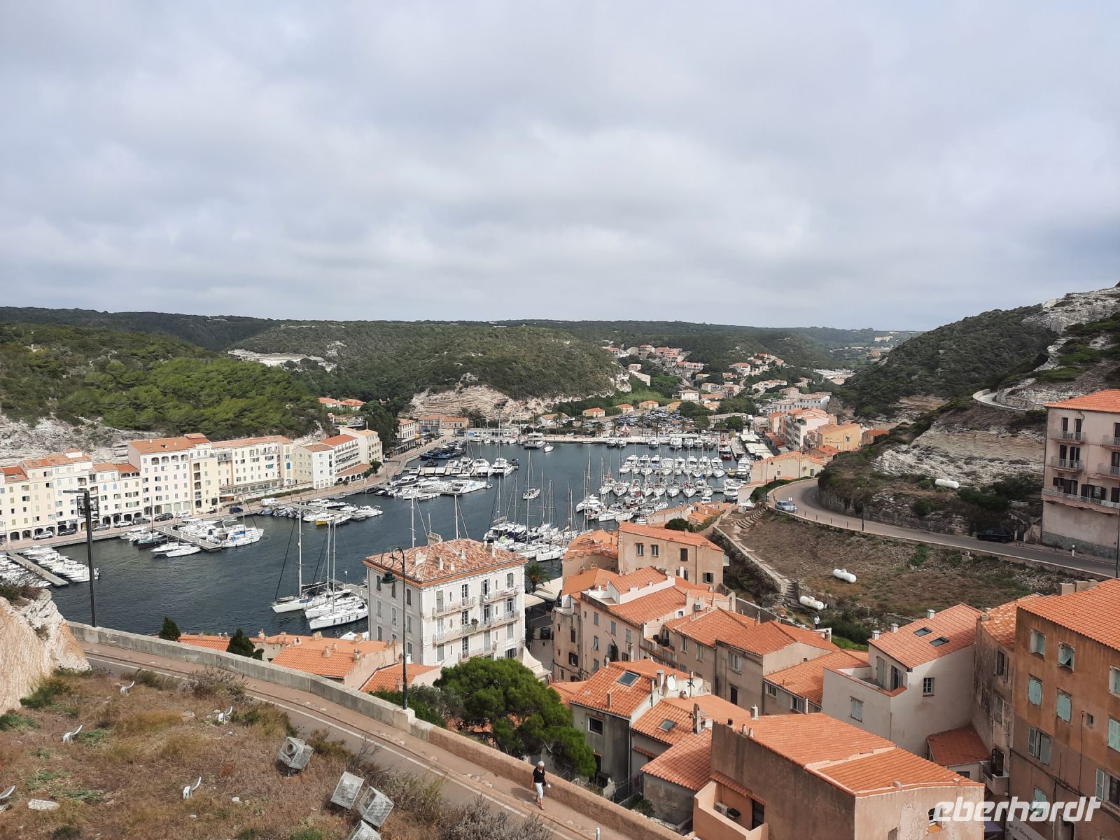 Bonifacio - Blick zum Hafen 