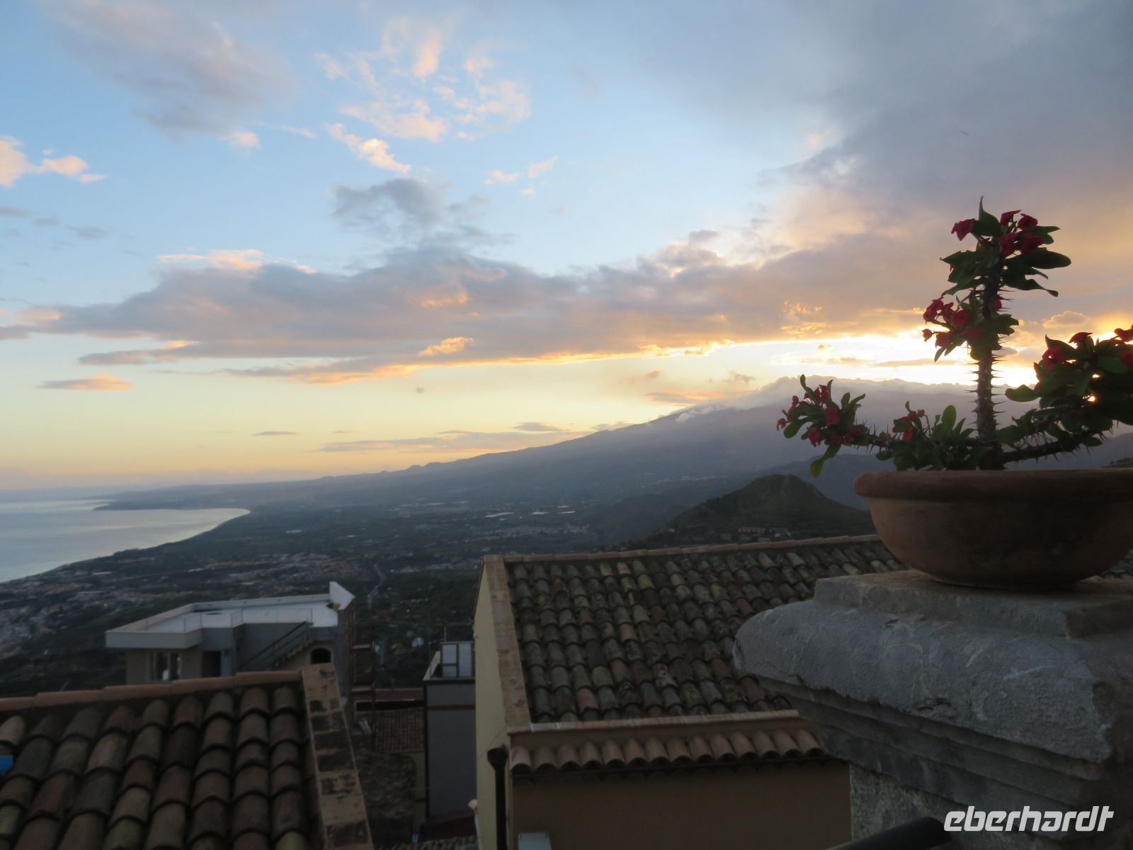  Abend über Castelmolo mit dem Ätna