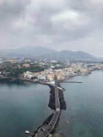 Blick auf den Ort Ischia