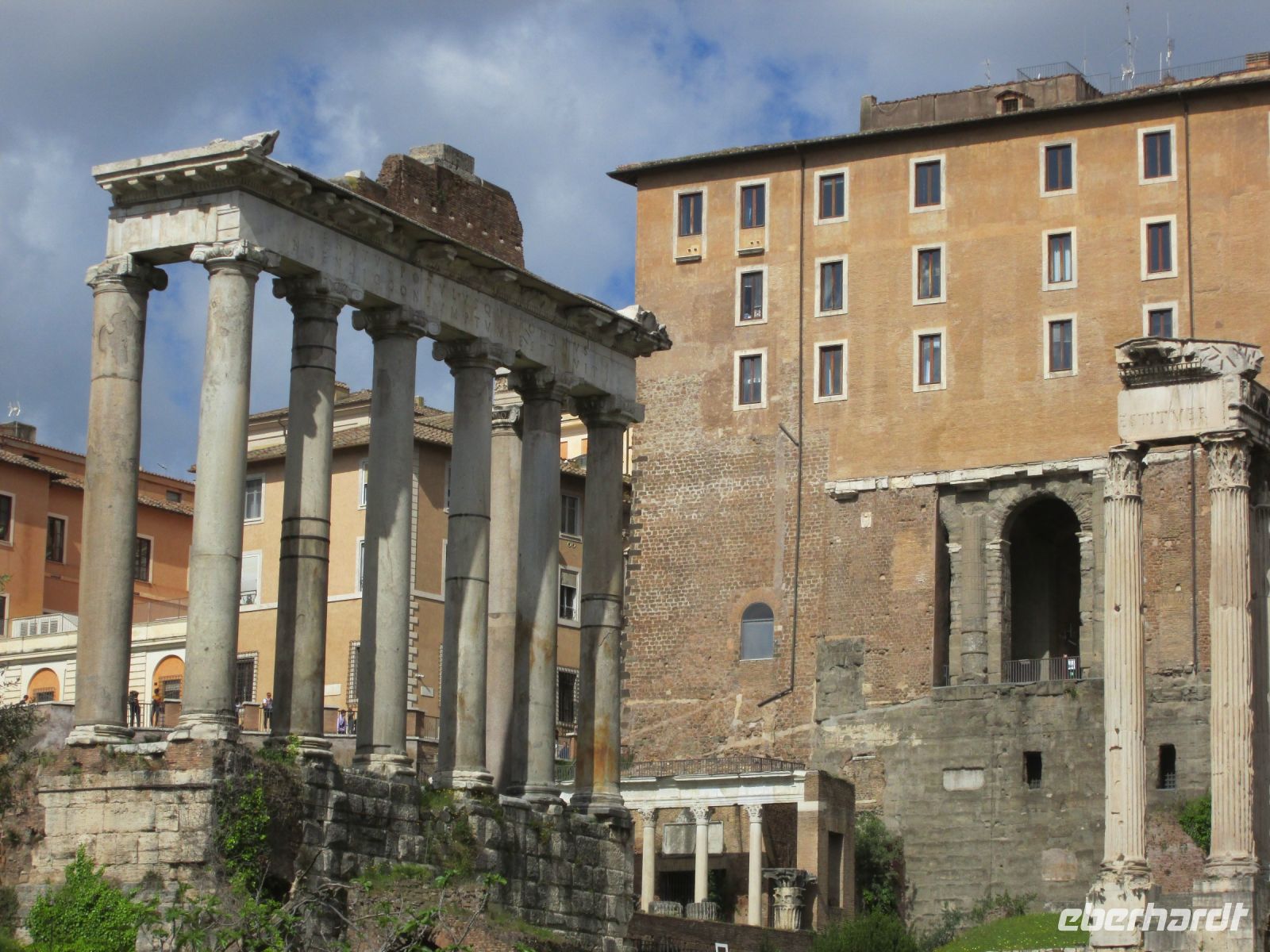 Forum Romanum: Saturntempel vor dem heutigem Rathaus