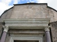 Forum Romanum: Tempel des Romulus/Kirche San Damiano und