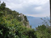 Insel Capri, Arco Naturale, Blick zur sorrentinischen Halbinsel