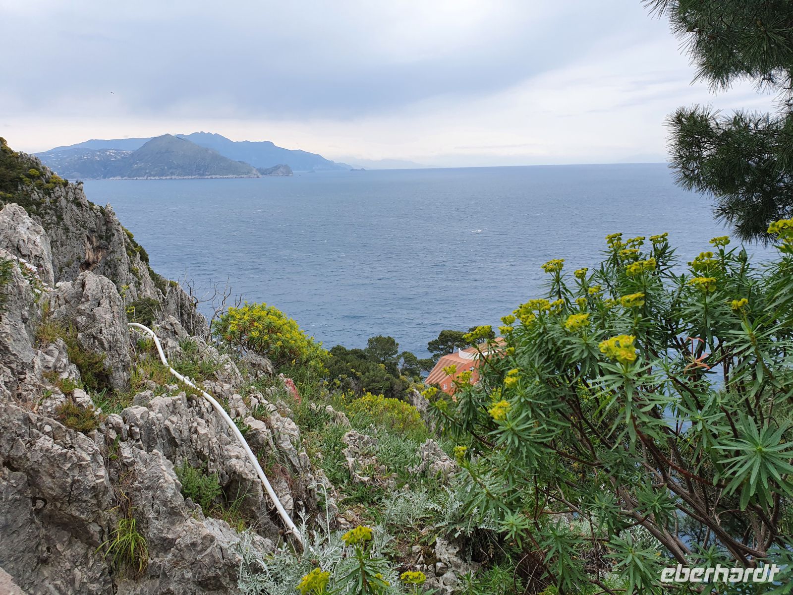 Insel Capri, Villa Malaparte und Blick zur sorrentinischen Halbinsel und Amalfitana