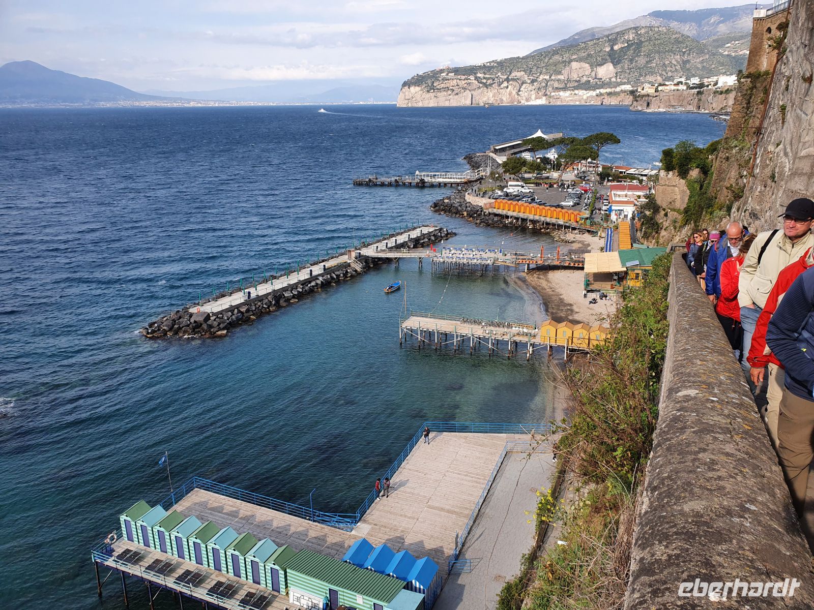 Sorrent, Weg vom Fährhafen auf den 