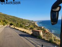 Cilento, Küstenstrasse mit Acciaroli vorn