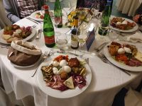 Acciaroli, Vorspeisenteller beim Abendessen im Hotel La Pineta