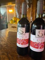 Eigens produzierter Wein