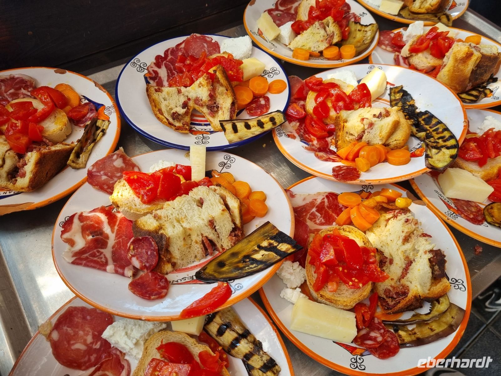 Cantina (Weingut) del Vesuvio - Mittagessen (Antipasti-Teller)