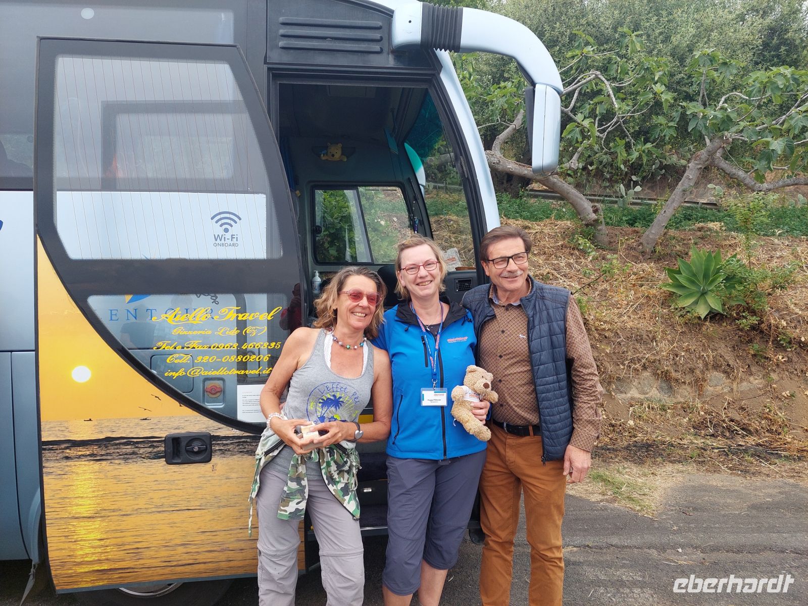 Abschied von Wanderguide Anita, reisebegleitung Peggy, Busfahrer Domenico