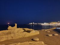 Apulien, Gargano, Vieste, Uferpromenade bei Vollmond