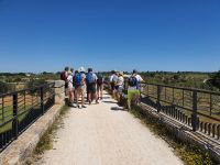Apulien, Wanderung auf dem Aquädukt im Itratal