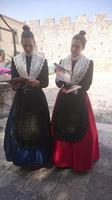 2 junge Damen in Tracht, Zadar