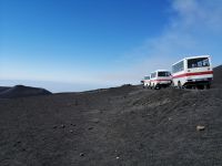 Geländefahrzeuge an Ätna