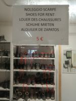 Festes Schuhwerk ist bei der Ätnabesteigung sehr zu empfehlen!