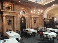 Stärkung in der Augustiner Bierhalle