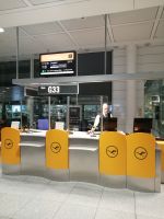 wir warten auf unseren Fluf nach Dresden