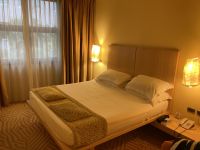 ein Doppelzimmer mit einer Decke??